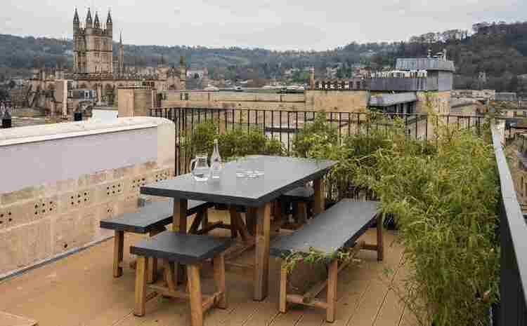 Hiding Space Penthouse Roof Terrace