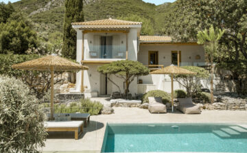 CV Villas