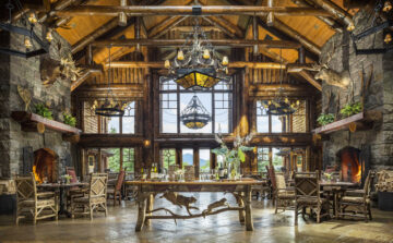 Kanu Dining Room - summer