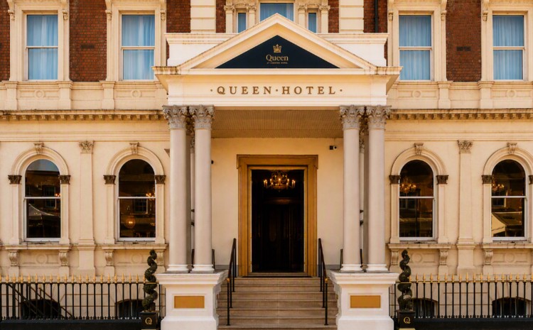 The Queen at Chester