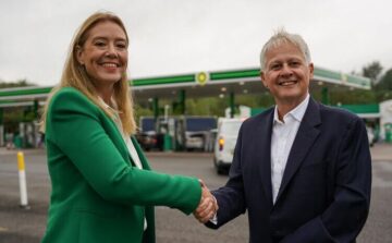 Jo Hayward, Vice President, Mobility and Convenience Retail UK, bp, and Tim Gittins, Chief Executive, Roadchef